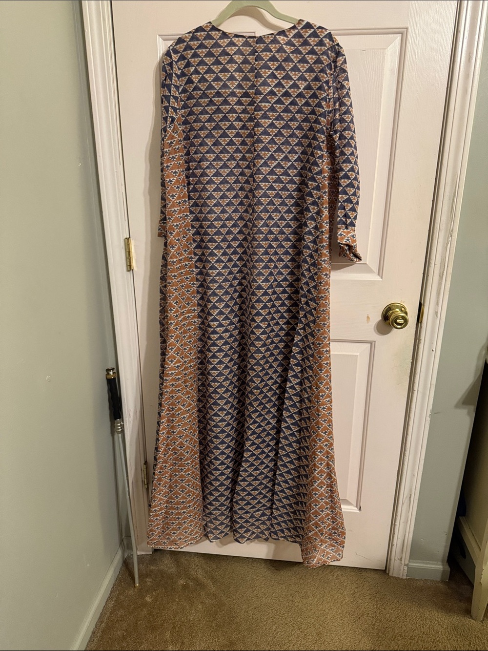 Geometric Print Maxi Dress in Navy and Tan - Picture 5 of 5